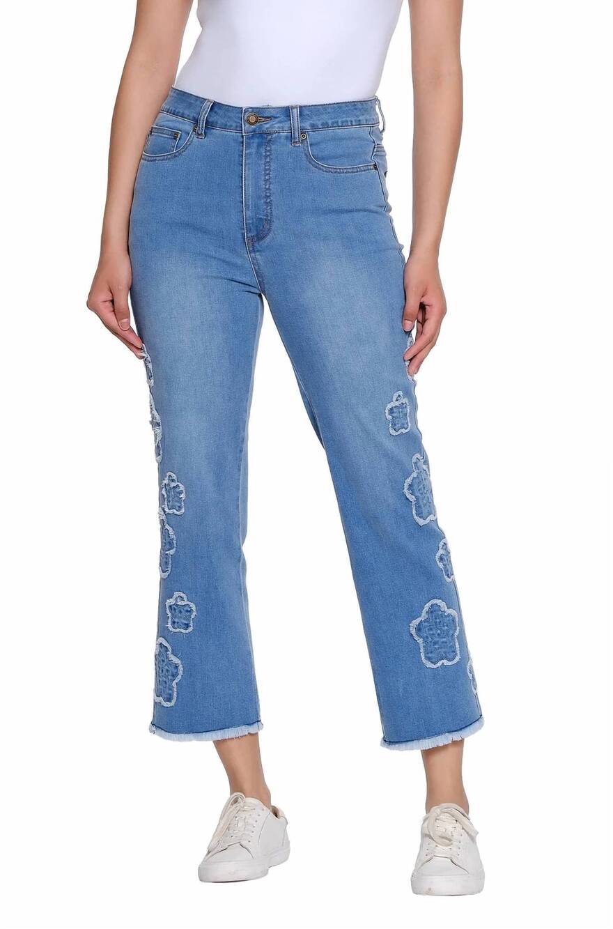 NEW MULTIPLES women's zip button front 5 pocket crop jean in medium indigo